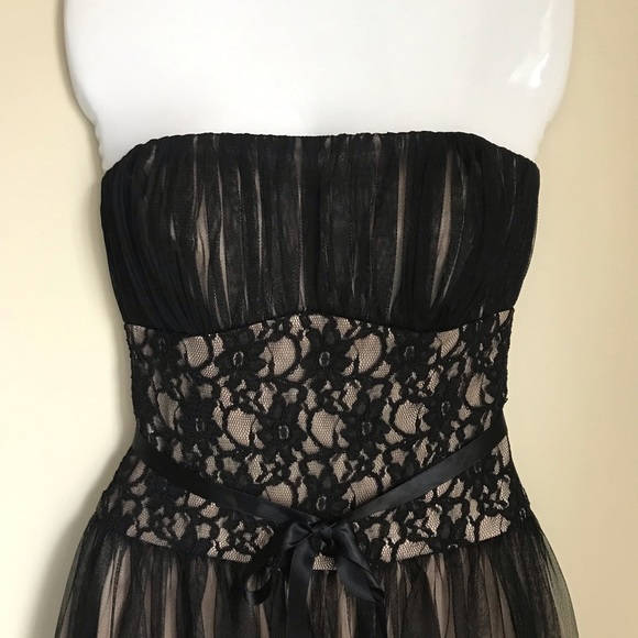 STUNNING WHITE HOUSE BLACK MARKET DRESS - Picture 5 of 8